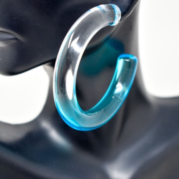 2.25" CLEAR/BLUE OMBRE TRANSLUCENT CHUNKY EARRINGS - Picture 9 of 12